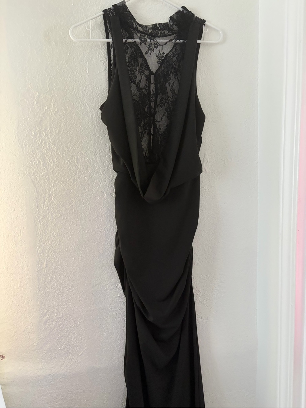 Elegant Black Lace-Back Evening Dress
